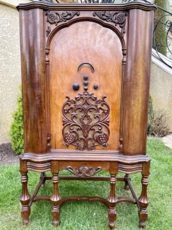 Pamono Phonograph / Radio Cabinet and Record Players Clearance