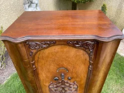 Pamono Phonograph / Radio Cabinet and Record Players Clearance