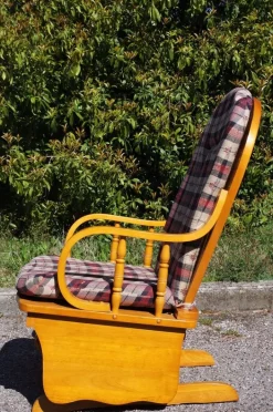 Pamono Pine Rocking Chair, 1970s Online