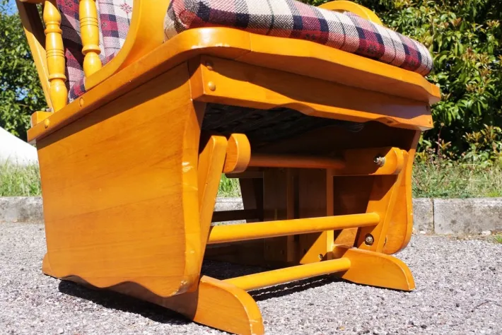 Pamono Pine Rocking Chair, 1970s Online