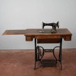 Pamono Pull-Out Sewing Machine Table with Drawers from Excella, 20th Century Online