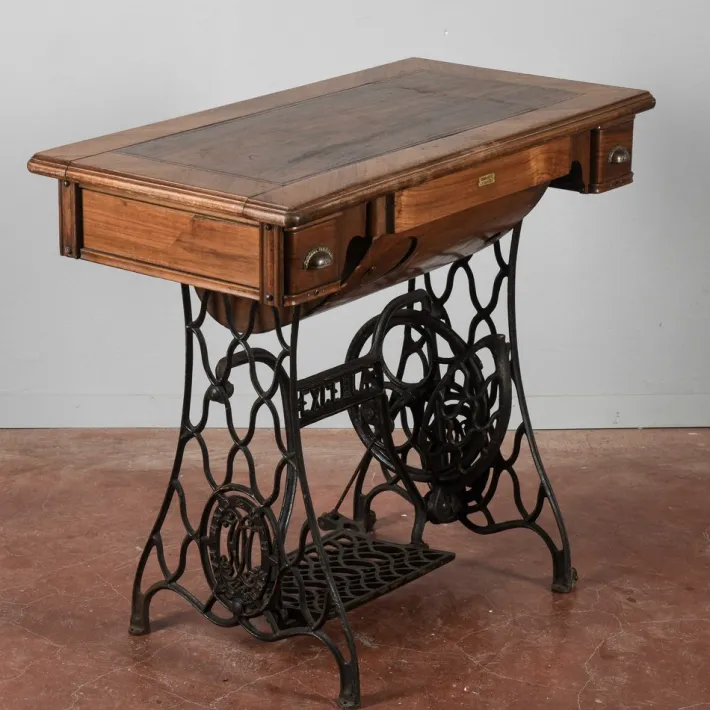 Pamono Pull-Out Sewing Machine Table with Drawers from Excella, 20th Century Online