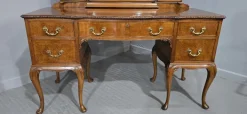 Pamono Queen Anne Burr Walnut Dressing Table, 1920