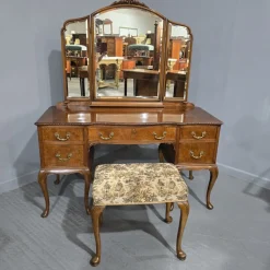 Pamono Queen Anne Burr Walnut Dressing Table, 1920s Discount