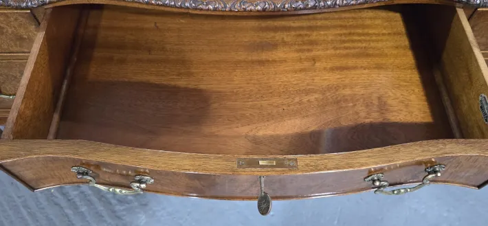 Pamono Queen Anne Burr Walnut Dressing Table, 1920s Discount