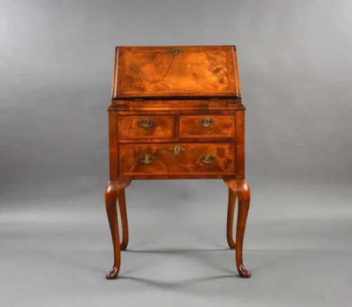 Pamono Queen Anne Walnut Bureau, 1930s Online