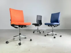 Pamono Red, Blue, Gray & Black Office T-Chair from Vitra Outlet