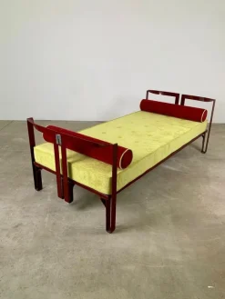 Pamono Red Vanessa Single Bed by Tobia Scarpa for Simon, Italy, 1960s New