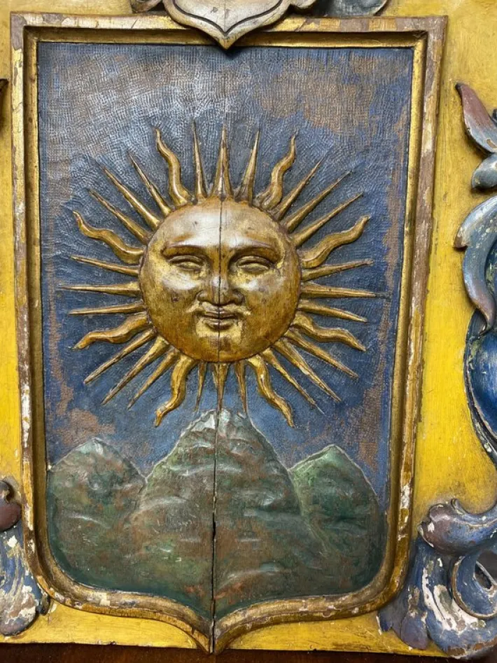 Pamono Renaissance Chair with Heraldic Emblems of the Szontágh de Igló et Zabar Family