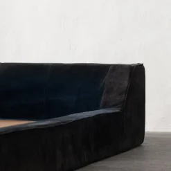 Pamono Roche Bobois Suede Bed Frame, 1970s Outlet