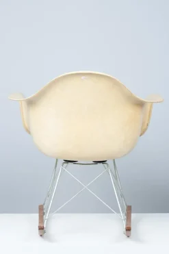 Pamono Rocking Chair by Charles & Ray Eames for Zenith Plastics, 1952 Clearance
