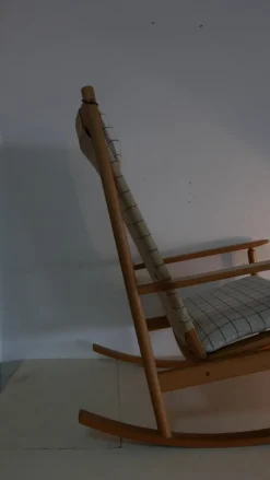 Pamono Rocking Chair by Hans Olsen for Juul Kristensen, 1960s Hot