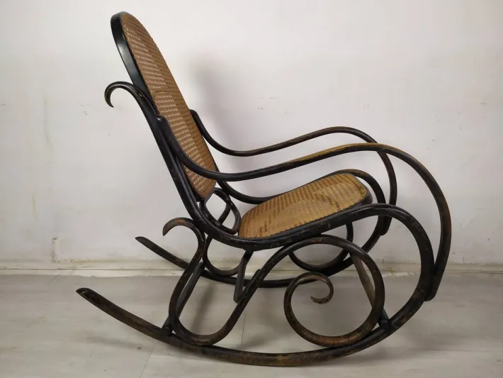 Pamono Rocking Chair from Thonet, 1920s Outlet