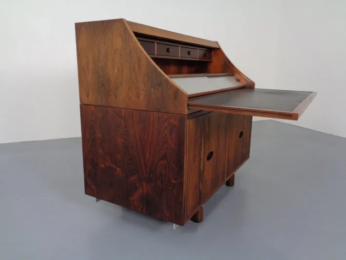 Pamono Rosewood and Leather Tambour Writing Desk by Gianfranco Frattini for Bernini, Italy, 1964 Hot