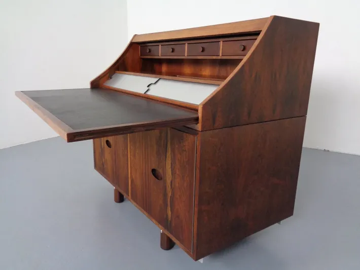 Pamono Rosewood and Leather Tambour Writing Desk by Gianfranco Frattini for Bernini, Italy, 1964 Hot
