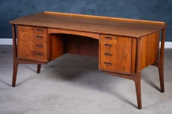 Pamono Rosewood Desk by Svend Åge Madsen for H.P. Hansen, 1960s Hot