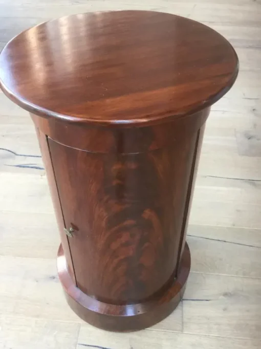Pamono Round Bedside Table, France, 1820s Outlet