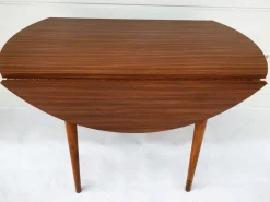 Pamono Round Extendable Table in Oak Veneer with Wood Base, 1970s Clearance