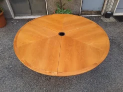 Pamono Round Extendable Table with Lacquered Metal Base and Wooden Top by Francesco Fois for Bernini, Italy, 1986 New