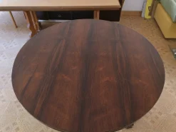 Pamono Round Table in Rosewood with Lion's Leg Foot, Late 1700s Online