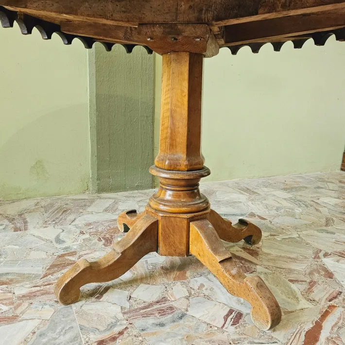 Pamono Round Walnut Game Table, 1890s Online