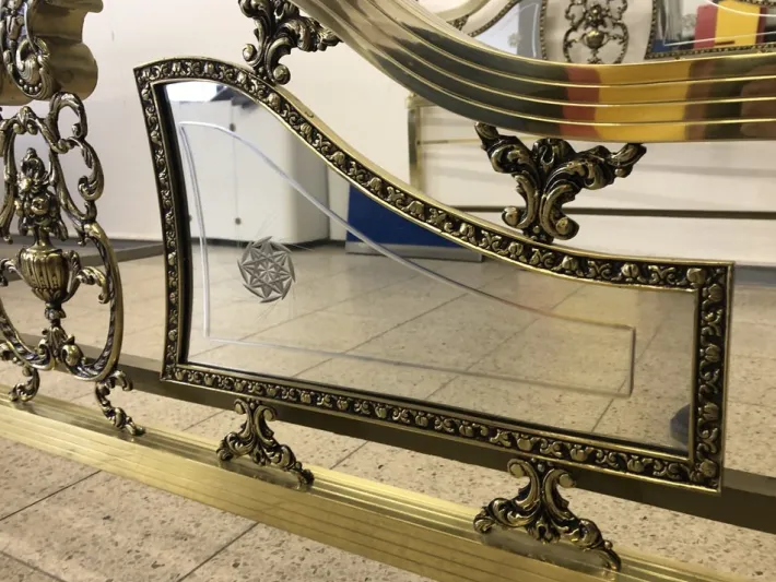 Pamono Royal, Ancient Brass Bed from the Castle Property Around 1900, 1890s Outlet