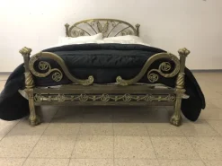 Pamono Royal Brass Bed from Castle Property, 1900s Sale