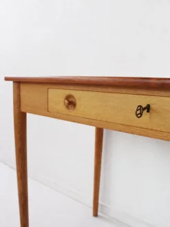 Pamono Ry32 Ladies Desk by Hans J Wegner for Ry Møbler, 1960s Sale