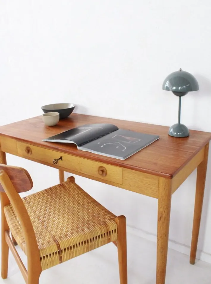 Pamono Ry32 Ladies Desk by Hans J Wegner for Ry Møbler, 1960s Sale