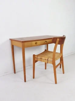 Pamono Ry32 Ladies Desk by Hans J Wegner for Ry Møbler, 1960s Sale