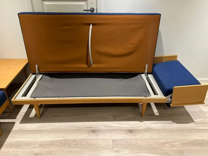 Pamono Scandinavian Dangle Daybeds and Table by Ingmar Relling & Haldor Vik for Ekornes, 1960s, Set of 3 Discount