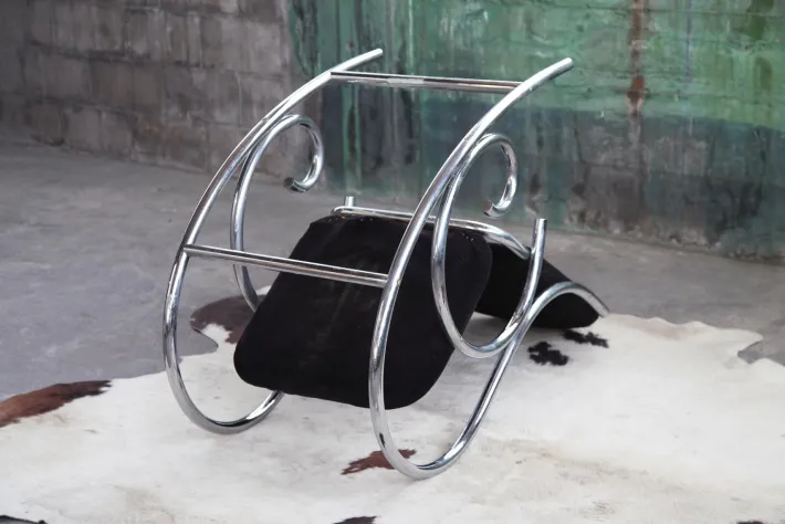 Pamono Sculptural Chrome and Black Velour Rocking Chair in the style of Milo Baughman, 1970s Hot