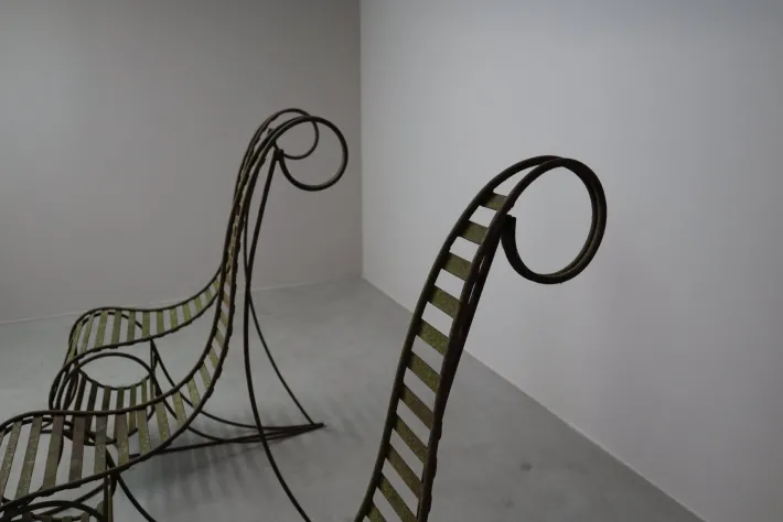 Pamono Sculptural Iron Chairs in the style of André Dubreuil, 1980s, Set of 3 Outlet