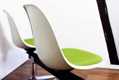 Pamono 3-Seat Bench by Charles & Ray Eames for Vitra, 1970s Online
