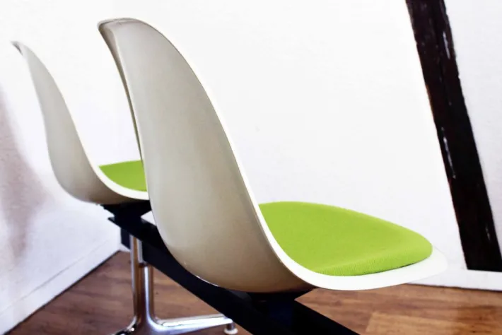 Pamono 3-Seat Bench by Charles & Ray Eames for Vitra, 1970s Online
