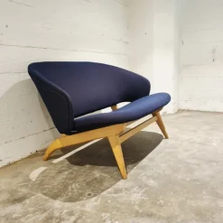 Pamono 2-Seater Sofa by Theo Ruth for Artifort, Netherlands, 1950s Hot