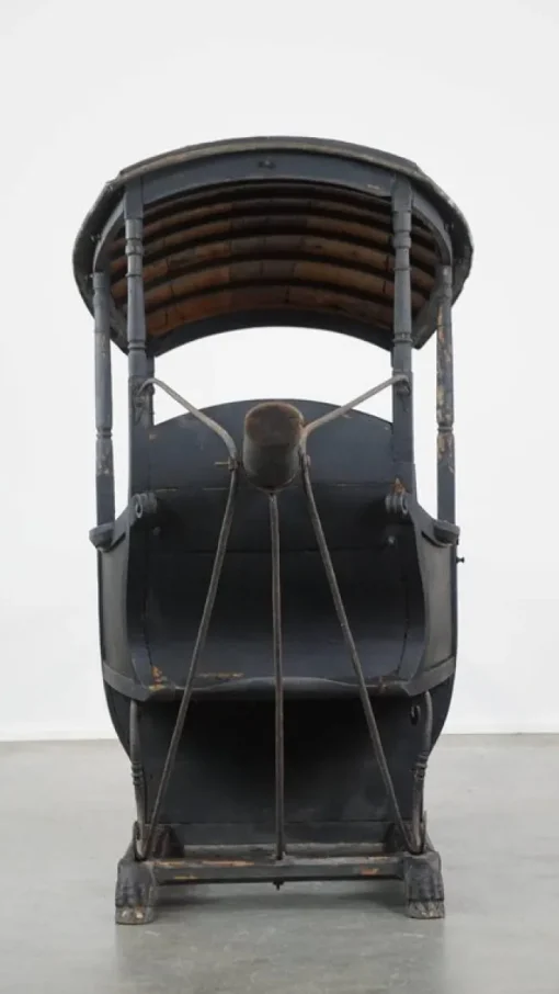 Pamono Sedan Chair Carriage, Late 19th Century Hot