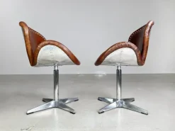 Pamono Set of Brancaster Swivel Leather Accent Swan Chairs from Acme New