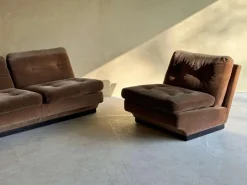Pamono Set of Brown Velvet Sofa and Lounge Chair by Paolo Caliari for Cassina, 1960s Outlet