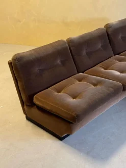 Pamono Set of Brown Velvet Sofa and Lounge Chair by Paolo Caliari for Cassina, 1960s Outlet