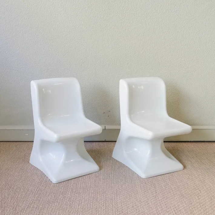 Pamono Set of Childrens Chairs by Patrick Gingembre for Selap, 1970s Discount