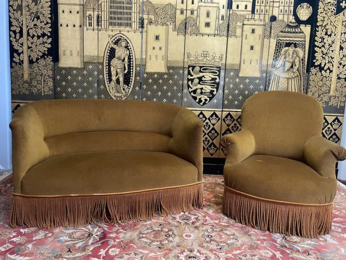 Pamono Set of English Sofa and Basket Armchair Best