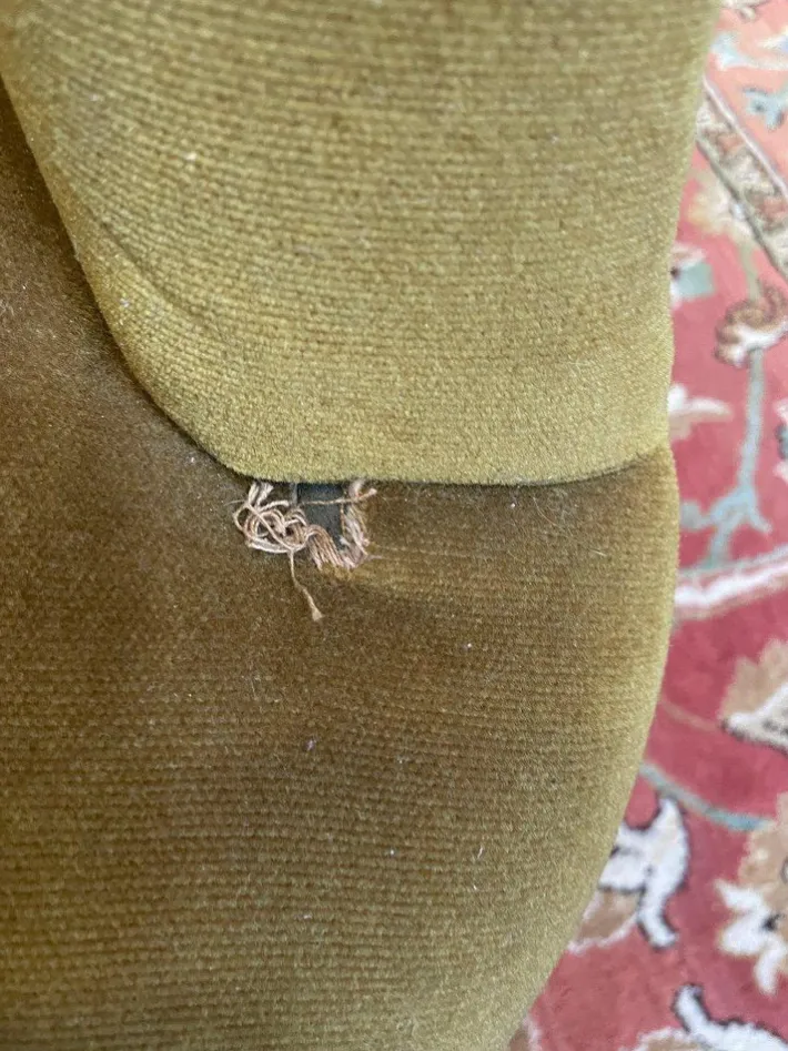 Pamono Set of English Sofa and Basket Armchair Best