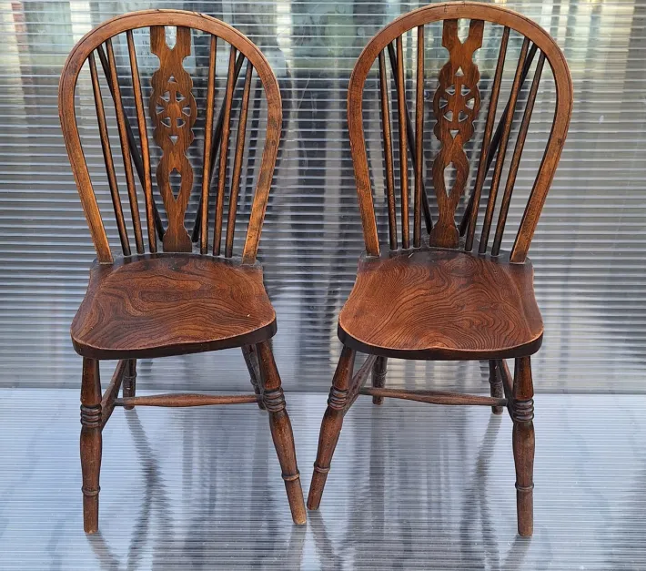Pamono Set of English Windsor Chairs in Elm Wood, 1890s, Set of 2 Discount