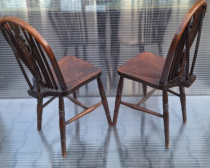 Pamono Set of English Windsor Chairs in Elm Wood, 1890s, Set of 2 Discount