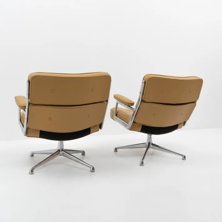 Pamono Set of ES105 Lobby Chairs by Charles & Ray Eames for Vitra, 1970s Sale