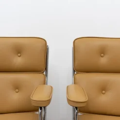 Pamono Set of ES105 Lobby Chairs by Charles & Ray Eames for Vitra, 1970s Sale
