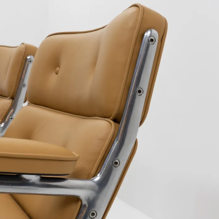 Pamono Set of ES105 Lobby Chairs by Charles & Ray Eames for Vitra, 1970s Sale
