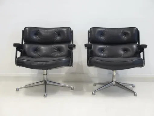 Pamono Set of Executive Chairs in Black Leather by Charles and Ray Eames, 1960s Hot