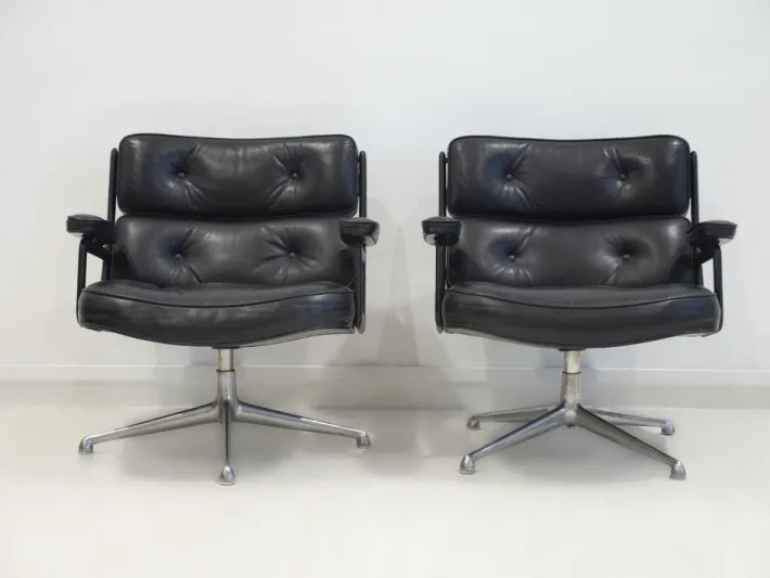 Pamono Set of Executive Chairs in Black Leather by Charles and Ray Eames, 1960s Hot